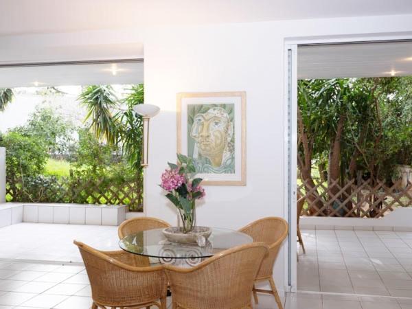 Vouliagmeni'S Secret Garden Near The Sea Apartment เอเธนส์ ภายนอก รูปภาพ